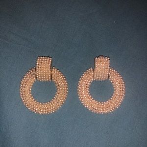 Pearls earrings ZARA
